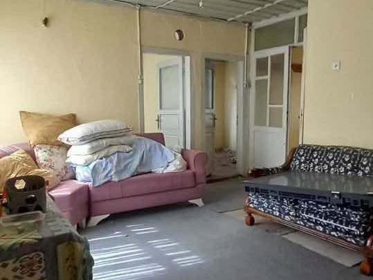 SAKARYA ADAPAZARI’NDA  KOMPLE SATILIK MÜSTAKİL EV | DOĞALGAZ KOMBİ, BALKON, 2 WC