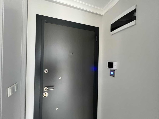 KÖRFEZ TRAMVAY DURAĞINA CEPHE KİRALIK LÜKS 1+1 LOFT DAİRE