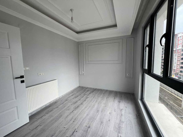 KÖRFEZ TRAMVAY DURAĞINA CEPHE KİRALIK LÜKS 1+1 LOFT DAİRE