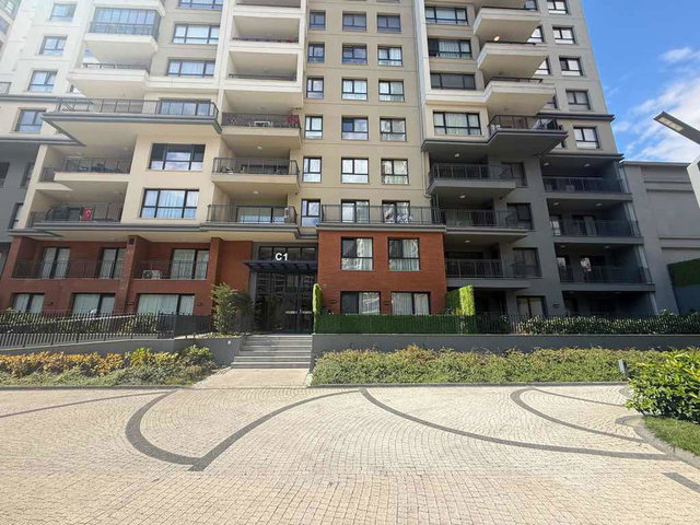 REFERANS BEYLİKDÜZÜNDE MODERN VE KONFORLU  2+1 KİRALIK DAİRE