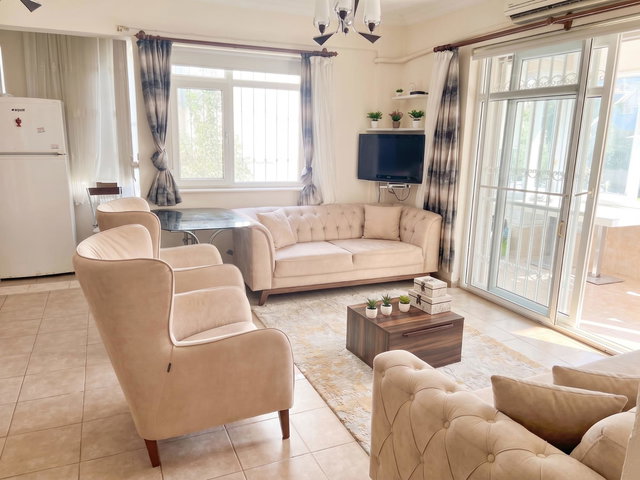 TÜRKLER MAHALLESİ GÜNEŞLİ LARA SİTESİNDE SATILIK 2+1 DAİRE