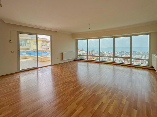 İZMIR NARLIDERE NARLI MAH. DENIZ MANZARALI 150 M2 3+1 DAIRE