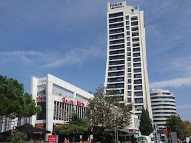 E5 METROBÜS YANI İSKANLI FERAH RESIDENCE DE 1+1 BÜRO OFİS KONUT OLARAK KULLANILABİLİR