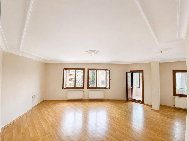 PENDIK YENI MAHALLE'DE 4+1 KIRALIK DUBLEX DAIRE