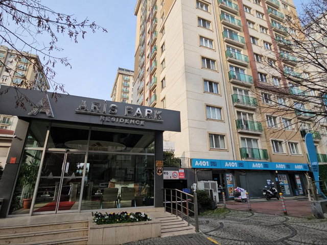 BEYLİKDÜZÜ BARIŞ MAH. ARİSPARK SİTESİ EŞYALI 1+1 KİRALIK DAIRE