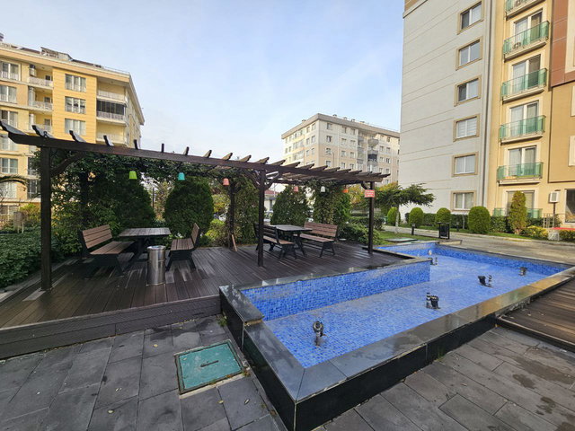 BEYLİKDÜZÜ BARIŞ MAH. ARİSPARK SİTESİ EŞYALI 1+1 KİRALIK DAIRE
