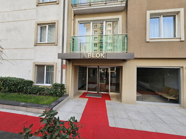 BEYLİKDÜZÜ BARIŞ MAH. ARİSPARK SİTESİ EŞYALI 1+1 KİRALIK DAIRE