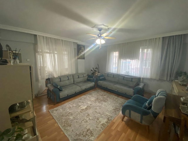 RE/MAX İNCİ'DEN ALTIEYLÜL BAHÇELİEVLER MAH'DE 3+1 SATILIK DAİRE