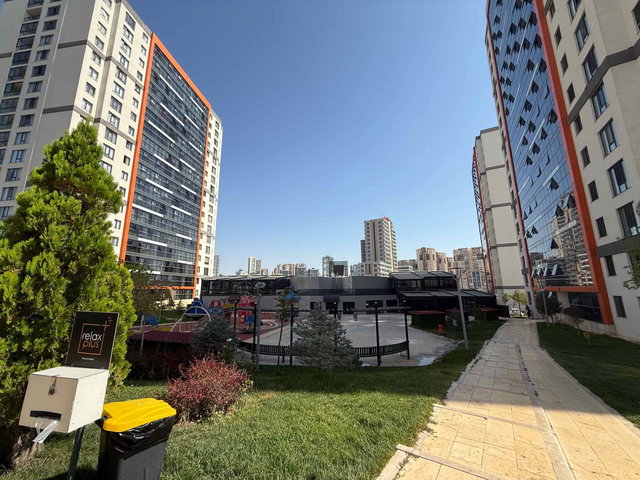 RELAX PLUS SITESI 1+1 EŞYALI PEYZAH CEPHE YÜKSEK KAT TEMIZ DAIRE