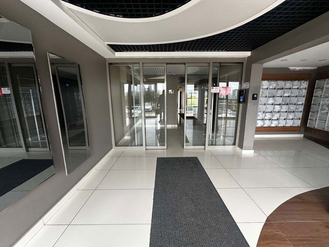 RELAX PLUS SITESI 1+1 EŞYALI PEYZAH CEPHE YÜKSEK KAT TEMIZ DAIRE