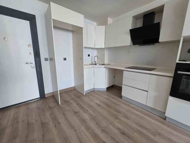GÜMÜŞ PANORAMA BALKONLU 1+1 BÜYÜK TİP SATILIK DAİRE