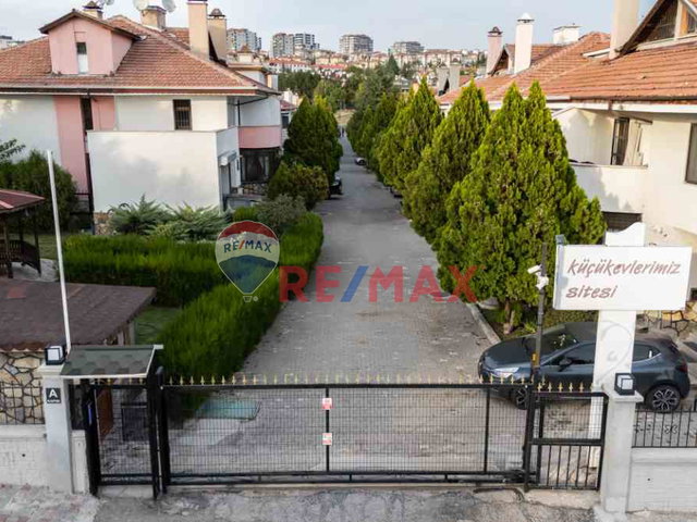 ERYAMAN KÜÇÜKEVLERIMIZ SITESI 5+1 SATILIK VILLA