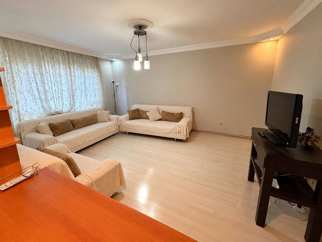 GEBZE MUTLUKENT GÖL 2 SİTESİNDE EŞYALI KİRALIK 1+1 DAİRE
