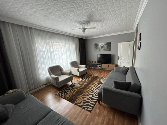 ETİMESGUT SÜVARİ MAH. GÜNEY-BATI CEPHELİ 3+1 EN ÜST KAT, BALKONLU 110 M² DAİRE