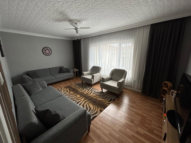 ETİMESGUT SÜVARİ MAH. GÜNEY-BATI CEPHELİ 3+1 EN ÜST KAT, BALKONLU 110 M² DAİRE
