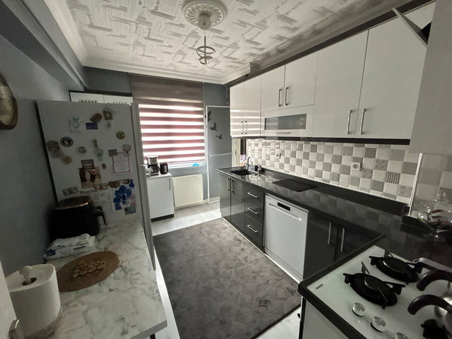 ETİMESGUT SÜVARİ MAH. GÜNEY-BATI CEPHELİ 3+1 EN ÜST KAT, BALKONLU 110 M² DAİRE