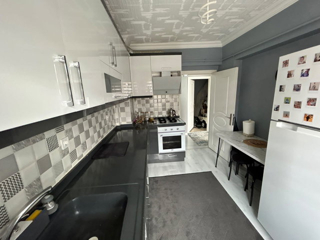 ETİMESGUT SÜVARİ MAH. GÜNEY-BATI CEPHELİ 3+1 EN ÜST KAT, BALKONLU 110 M² DAİRE
