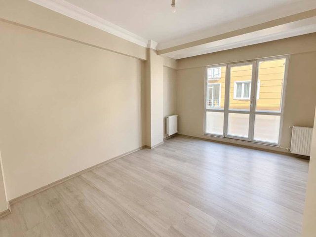 METRORBÜSE YAKIN MEHTERÇEŞME UFUK CAD KIRALIK 2+1 ARAKAT DAIRE