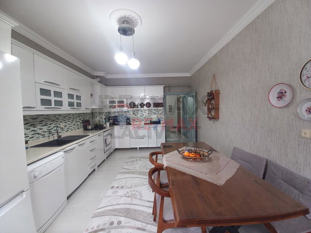 RE/MAX LACİVERT'TEN KAYAKYOLUNDA SATILIK 4+1 DAİRE