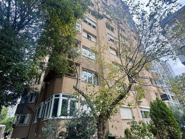 SUADİYE SAHİL BANDINDA | ÖZEL İTALYAN TASARIMLI 180 M² NET KISMİ DENİZ MANZARALI LÜKS KİRALIK DAİRE