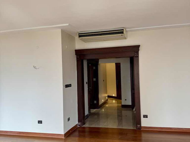 SUADİYE SAHİL BANDINDA | ÖZEL İTALYAN TASARIMLI 180 M² NET KISMİ DENİZ MANZARALI LÜKS KİRALIK DAİRE