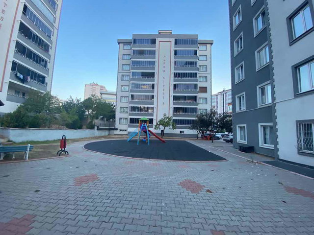 REMAX YENİ'DEN HARİKA KONUMDA // EKSİKSİZ 5+1 DAİRE //