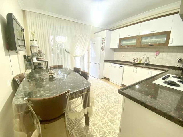 REMAX YENİ'DEN HARİKA KONUMDA // EKSİKSİZ 5+1 DAİRE //