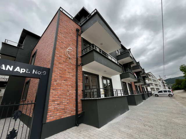 REMAXÇAKRA ÖMER ONAYCI'DAN YAZLIK'TA 2+1 KIRALIK SIFIR DAIRE