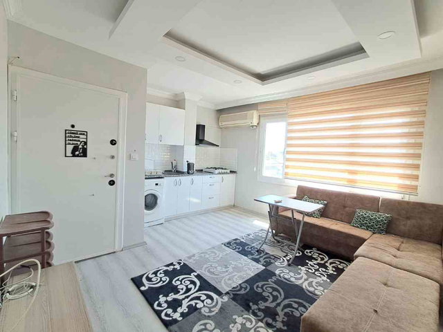 REMAX SMYRNA'DAN BUCA ŞIRINYER MERKEZ'DE SATILIK EŞYALI 1+1 DAIRE