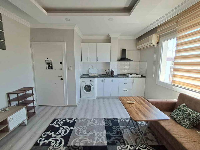 REMAX SMYRNA'DAN BUCA ŞIRINYER MERKEZ'DE SATILIK EŞYALI 1+1 DAIRE