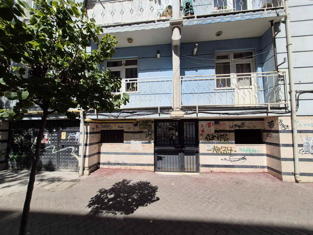 REMAXÇAKRA ÖMER ONAYCI/ YENIBAĞLAR'DA SATILIK 2+1 ARA KAT DAIRE