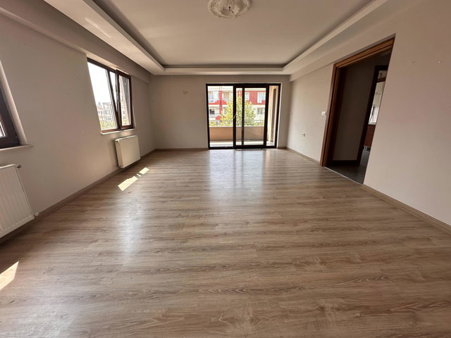 NİLÜFER İHSANİYE’DE 300 M² BRÜT 5+1 TERASLI, ŞEHİR MANZARALI KİRALIK DAİRE