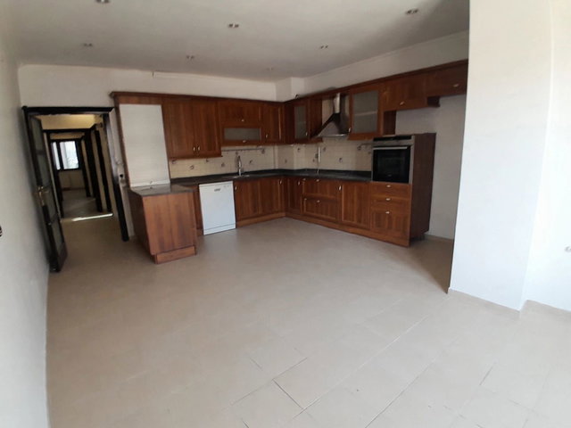 FAHRİ KAYAHANIN EN GÖZDE YERİNDE 4+1 SATILIK DAİR
