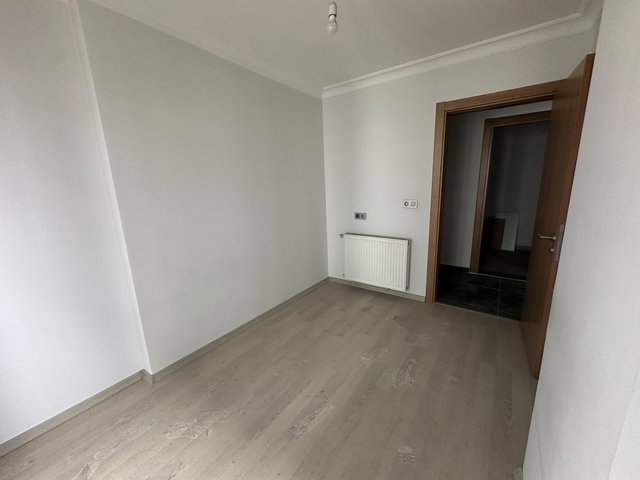 KOCAELİ ÇAYIROVA AKSE MAHALLESİ’NDE
BİRR ŞEHİR 2. ETAP SİTESİNDE SATILIK 2+1 DAİRE