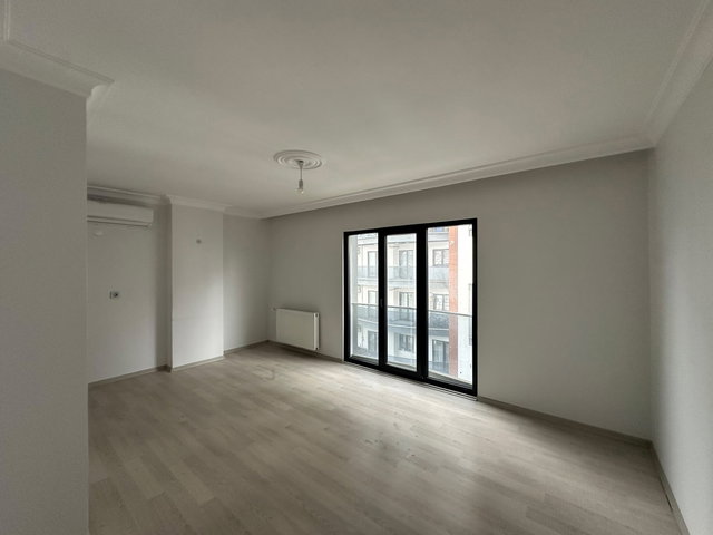 KOCAELİ ÇAYIROVA AKSE MAHALLESİ’NDE
BİRR ŞEHİR 2. ETAP SİTESİNDE SATILIK 2+1 DAİRE