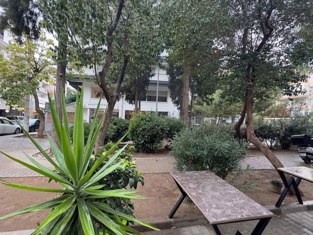 ATAKENT YALI’DA MERKEZİ KONUM, KOLAY ULAŞIM, PARK MANZARASI