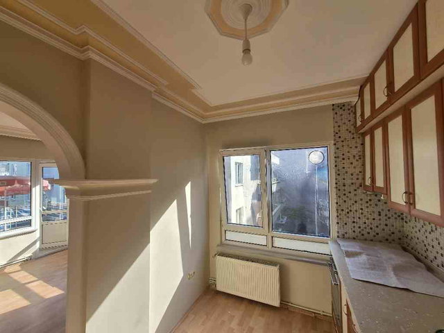 SAMSUN İLKADIM’DA DOĞU-GÜNEY CEPHELİ 3+1 | 120 M² NET | BALKONLU KİRALIK DAİRE