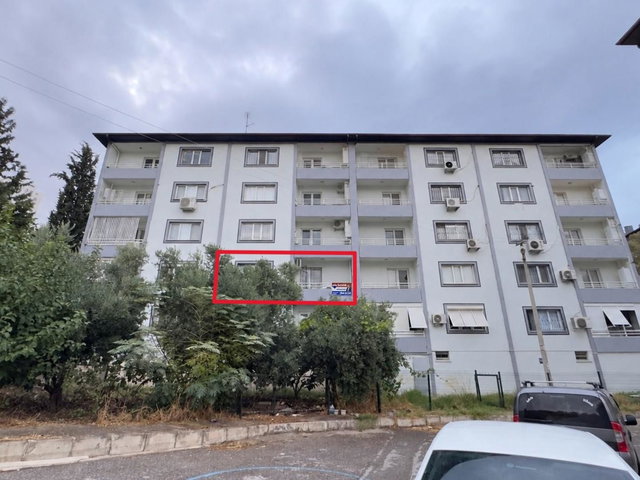 KARŞIYAKA ZÜBEYDE HANIM MAH.’DE ÇEVRE YOLUNA YAKIN, KOMPLE TADİLATLI  2+1