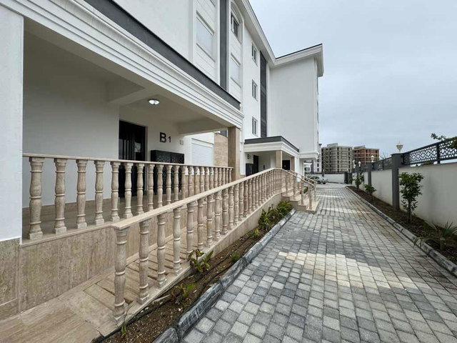 KEPEZ AYANOĞLU HAVUZLU GÜVENLİK TRAMVAYA YAKIN 3+1 SATILIK DAİRE