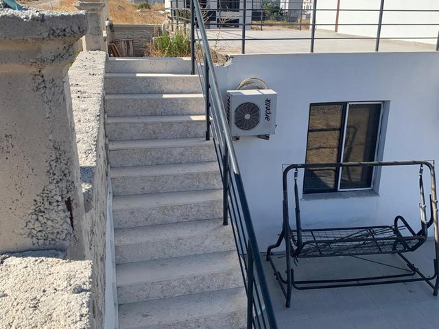İZMİR KARABURUN MORDOĞAN’DA DENİZ MANZARALI SATILUK 4+1 VİLLA