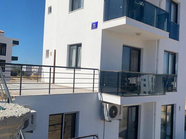 İZMİR KARABURUN MORDOĞAN’DA DENİZ MANZARALI SATILUK 4+1 VİLLA