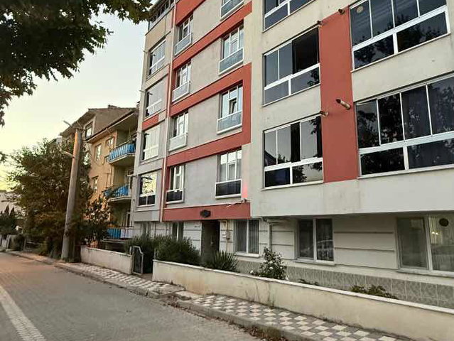 BOZÜYÜK YENİ MAH’DE 5+1 DUBLEKS KONFORU: 200 M² NET, 4 BANYO, ÇİFT CEPHE