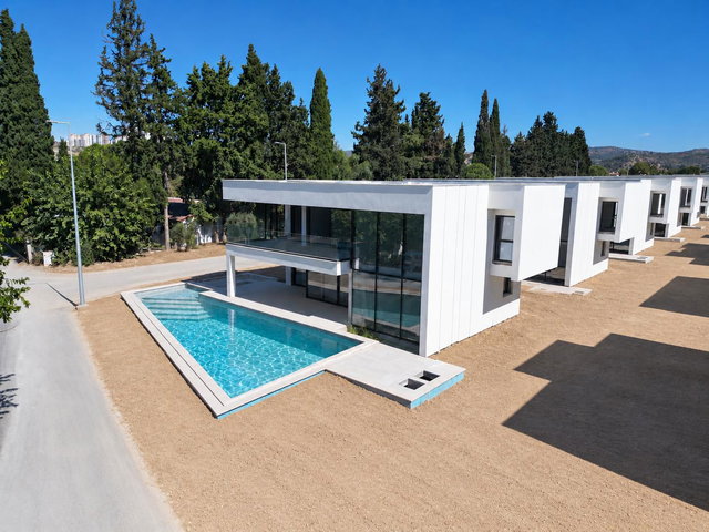 AURELON XVIII ,565 M² ARSA ÜZERİNDE, ISITMALI HAVUZLU 4+1 ÖZEL VİLLA
