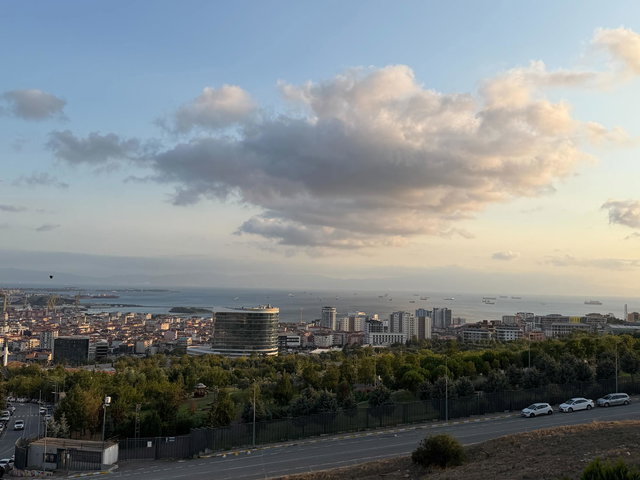 SEA GARDEN'DA METRO VE PENDİK MİLLET BAHÇESİNE KOMŞU KİRALIK LÜKS 2+1 DAİRE