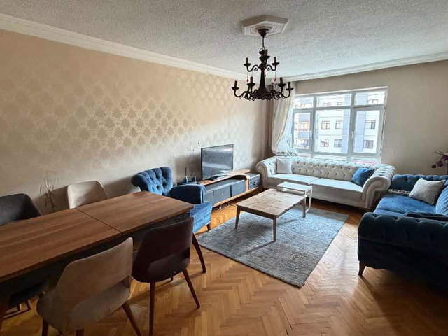 DEMETEVLER MERKEZDE METROYA YÜRÜME MESAFESİ ARA KATTA  EŞYALI 3+1 SATILIK DAİRE