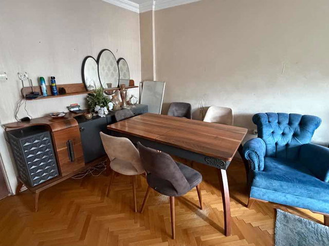 DEMETEVLER MERKEZDE METROYA YÜRÜME MESAFESİ ARA KATTA  EŞYALI 3+1 SATILIK DAİRE