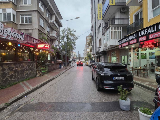 KOCAELI IZMIT YÜRÜYÜŞ YOLU MEVKII 3+1 KIRALIK IŞ YERI