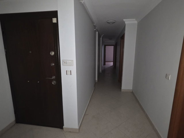 KOCAELI IZMIT YÜRÜYÜŞ YOLU MEVKII 3+1 KIRALIK IŞ YERI