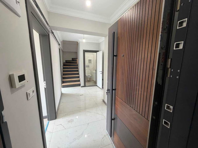 KARTEPE ERTUĞRUL GAZİ MAHALLESİNDE SATILIK 4+1 EĞİMSİZ Ç.DUBLEKS