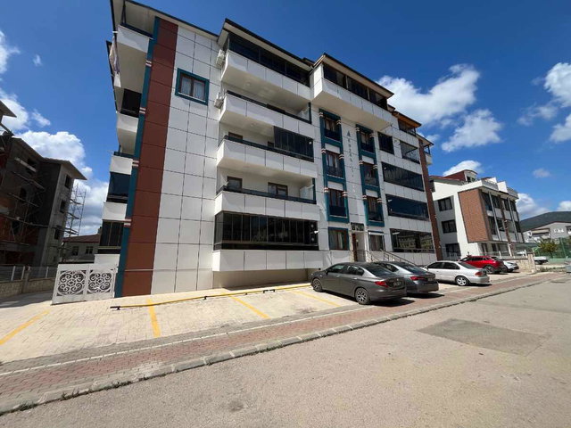 DERİNCE FATİH SULTAN MAHALLESİ 3+1 ARAKAT KİRALIK DAİRE